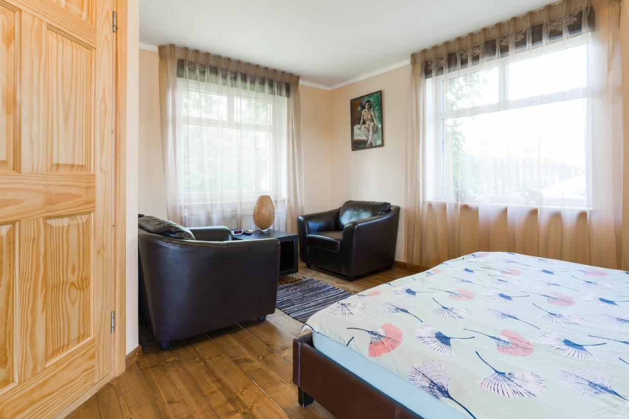Cerpas Hotel Medemciems Kültér fotó
